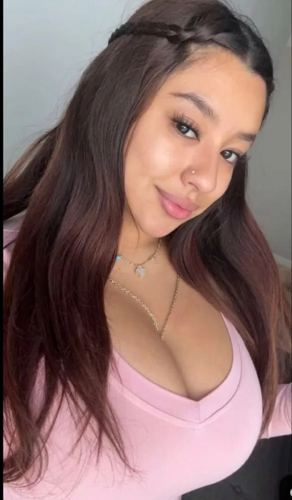 Siya - premium Russian escort